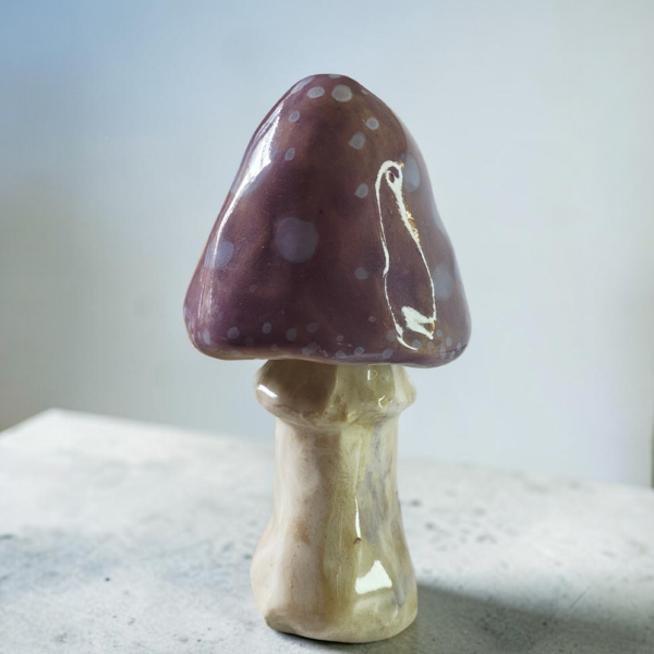 esebeli kerámia gomba,fagyálló kivitelben,kerti dekoráció lila