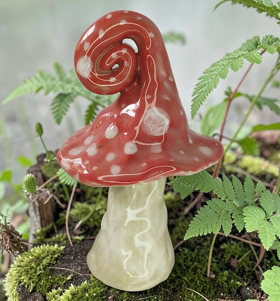 Mesebeli kerámia gombák