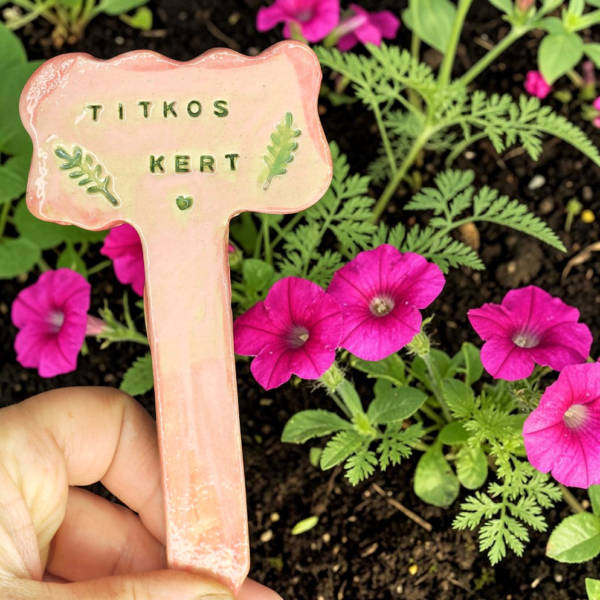 Kézzel készült ,fagyálló kerámia tábla